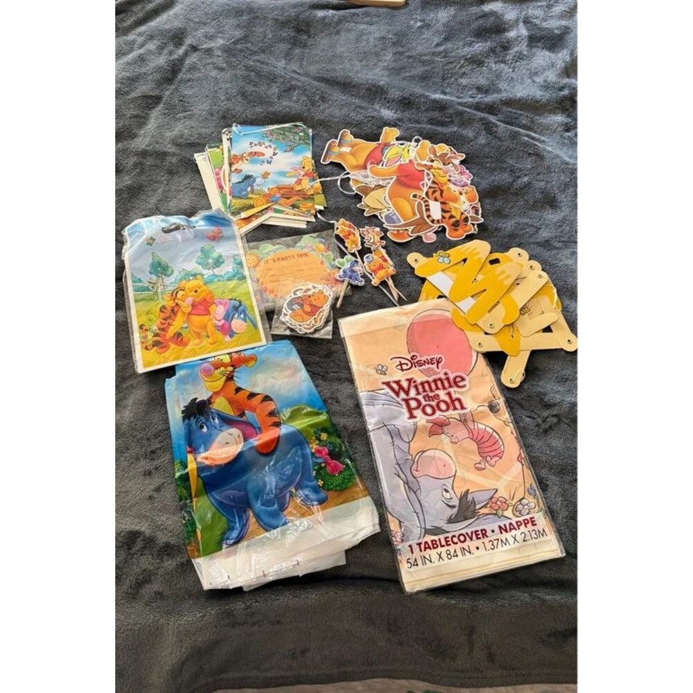 Winnie the Pooh party decorations